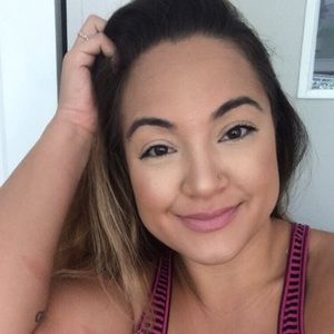 Meet your Posher, Demi